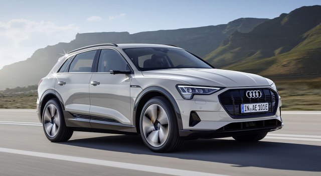 Audi predstavio prvi električni SUV - biće jeftiniji od Tesle FOTO
