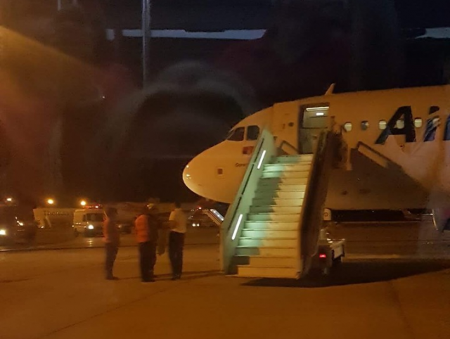 Avion "Er Srbije" stigao u Hurgadu, pa krenuo kuæi