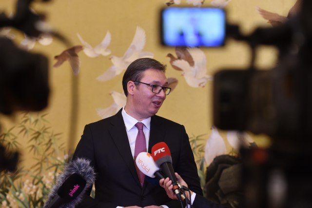 Vučić: A kakve veze Izetbegović ima sa Kosovom?