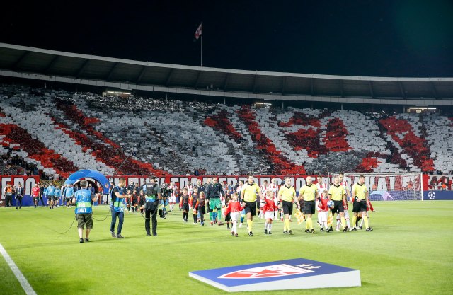 Za pamæenje – više od 50.000 "delija" utišalo himnu UEFA VIDEO