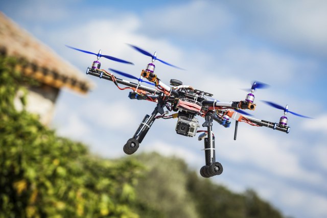 Nemaèka bi da proda Kanadi dron od 700 mil €, a ne može ni da leti