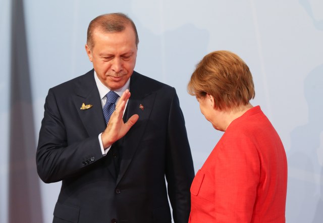 Erdogan u poseti Nemačkoj, Merkelova odbila večeru