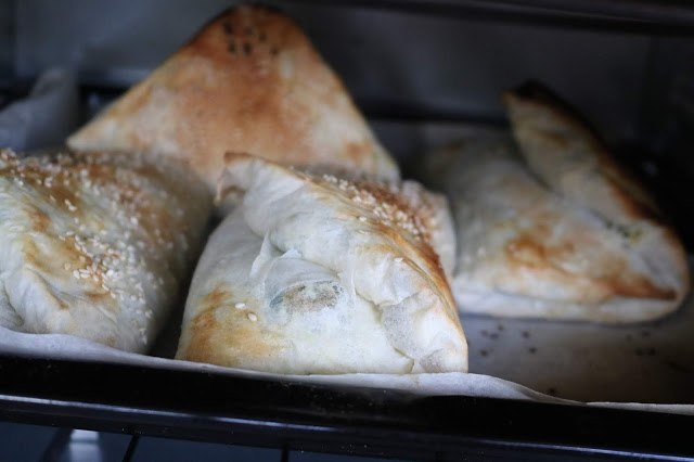 Slano jelo na turski naèin: Pismo pita sa sirom i spanaæem