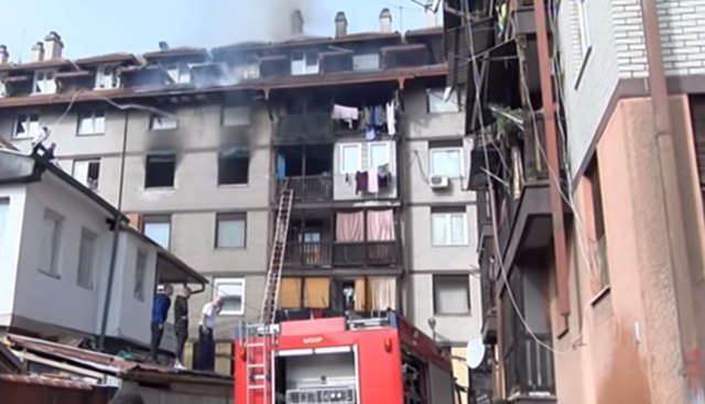 Veliki požar u Novom Pazaru, dve osobe stradale VIDEO