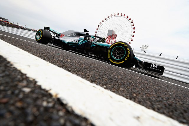 Ferari ne može da prati Mercedes – Hamilton najavio pobedu i na Suzuki