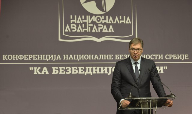 Vučić: Navijači PSŽ se nisu čuli, pa su motkama iskalili bes