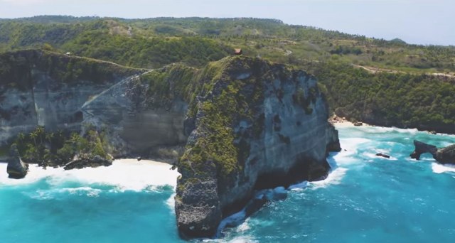 Ovo egzotično ostrvo pravi je raj za ljubitelje morskih dubina VIDEO