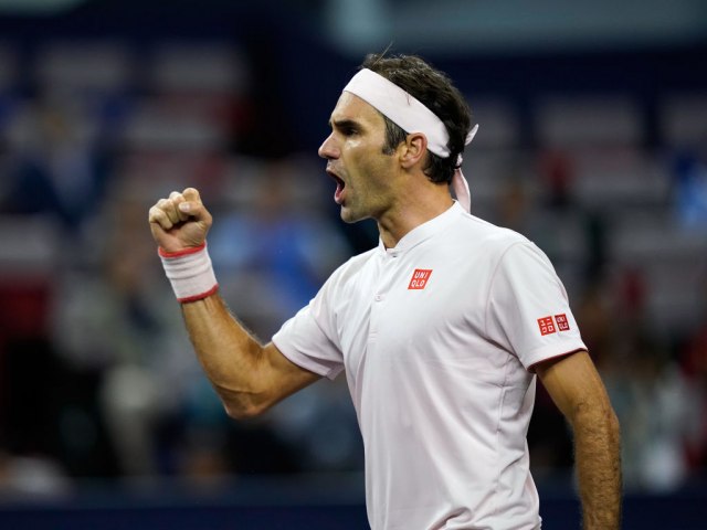 Federer uz dosta muke do četvrtfinala Šangaja