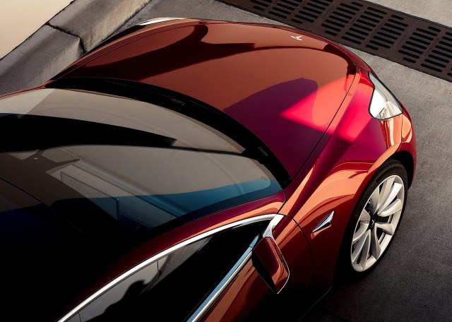Tesla se veæ prodaje bolje od Jaguara, a polako sustiže i Porsche