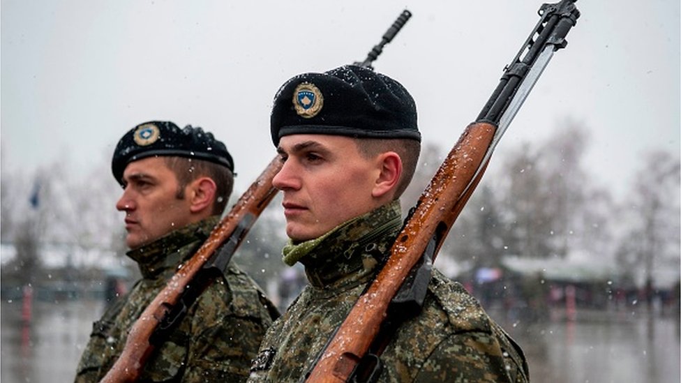 Kosovska armija: Olovni vojnici