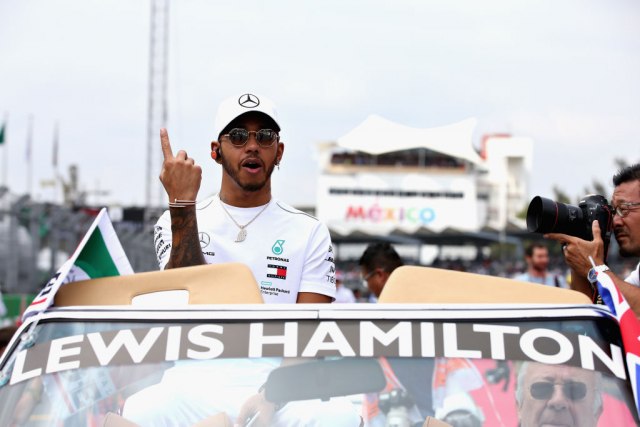 Hamilton kao Fanðo – Britancu peta titula F1!