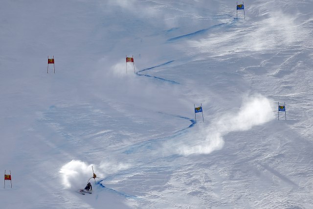 Nevreme odložilo prvu trku skijaša u Svetskom kupu