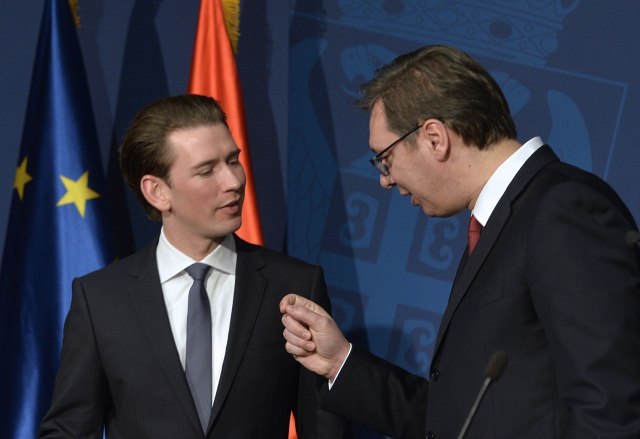 Kurz and Vucic are seen in a file photo (Tanjug)