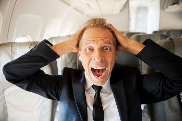 Četiri tehnike koje će vam pomoći da se rešite straha od letenja