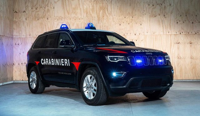 Karabinjeri se pohvalili novim antiterorističkim vozilom FOTO
