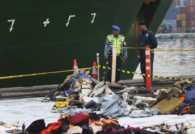 Indonezija: Otkriveni novi detalji o padu aviona