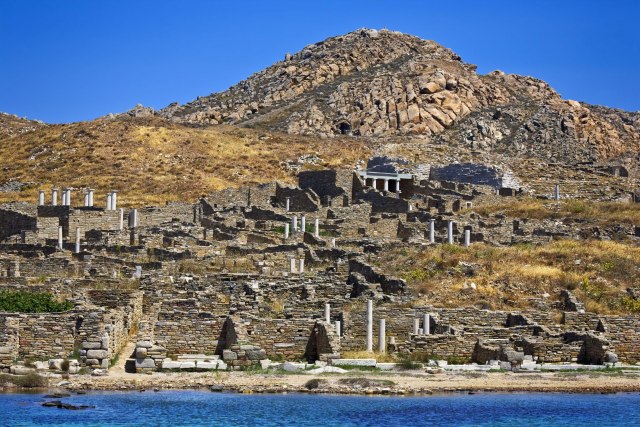 Grčka ostrva na koja nećemo zadugo moći da kročimo