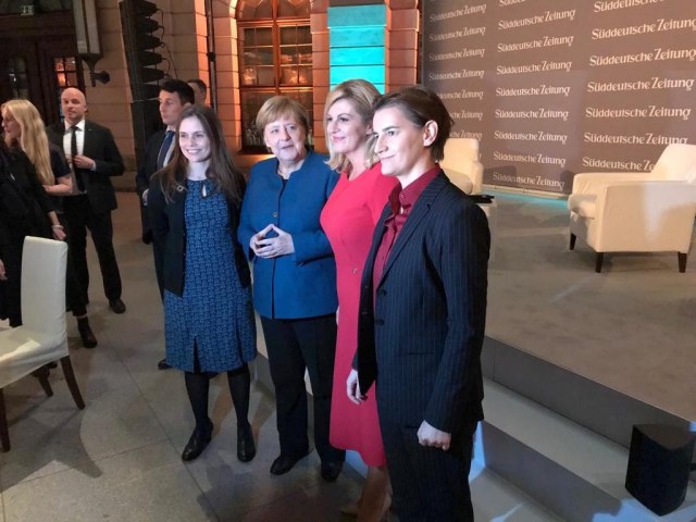 Brnabic attends Berlin ceremonial dinner with Merkel