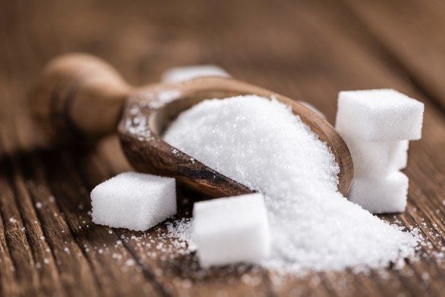 Tope se slatki milioni: Pomagali svoje, srušili cenu šećera u svetu