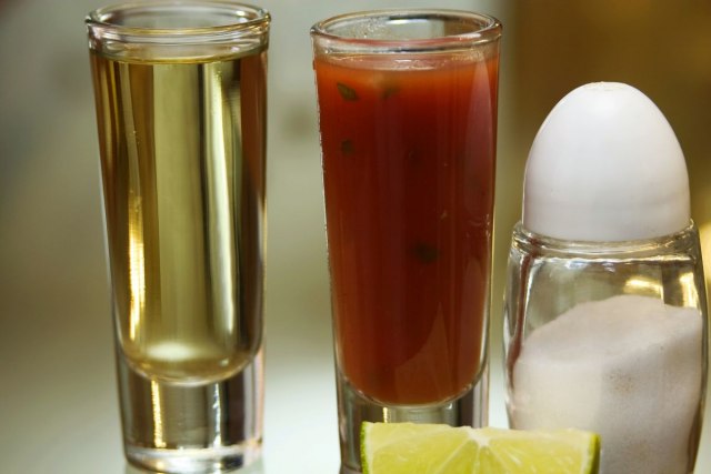 Tekilu oduvek pijemo pogrešno: Evo kako da u njoj uživate kao lokalci