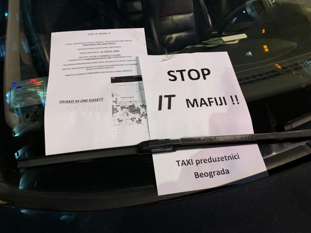 Taksisti blokirali pravac ka Slaviji -"STOP IT mafiji" FOTO/VIDEO