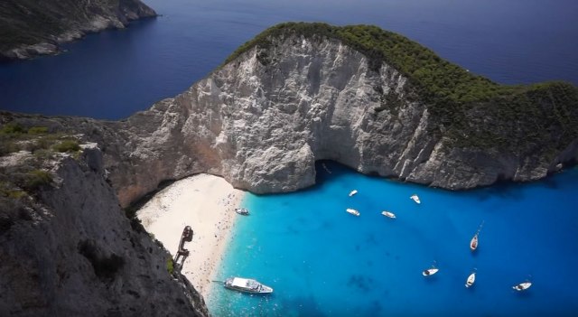 Mnogo turista iz Srbije je veæ obišlo i zvanièno najlepšu plažu na svetu