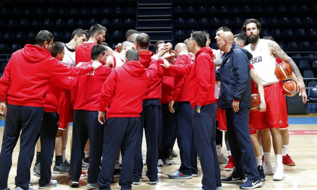 Srbija pred dva ključna meča za plasman na Mundobasket