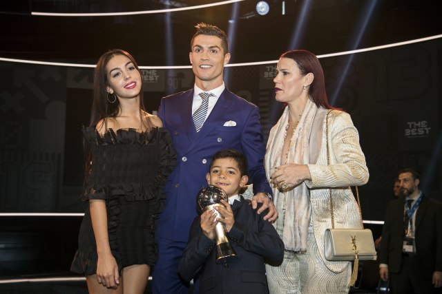 Ronaldova sestra o priznanju za Modrića: Trulež između mafije i lopova
