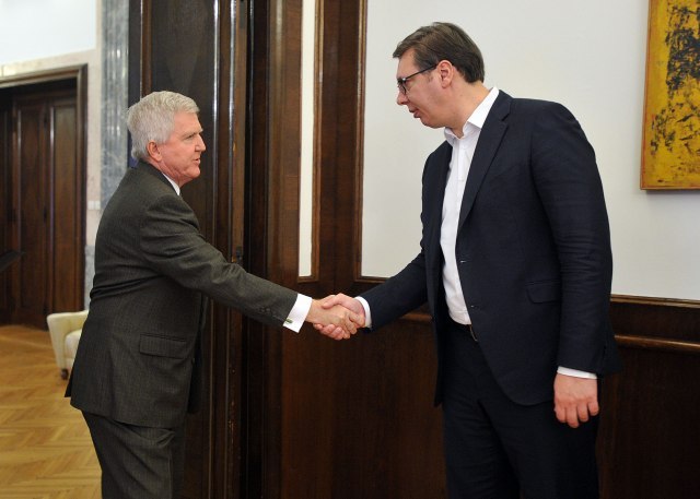 Vucic wants United States to warn Pristina