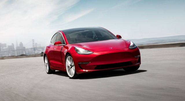 Tesla kao niko do sada: 100.000 elektriènih automobila u jednoj godini