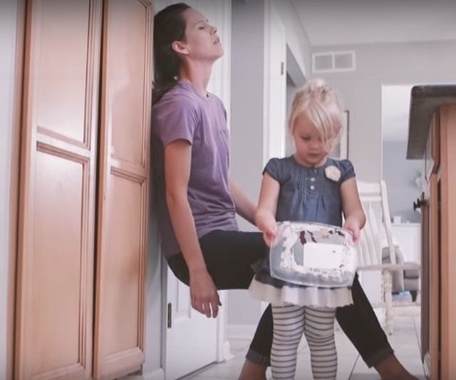 Video-spot koji je osvojio internet: Kako jedan obièan dan vidi mama, a kako dete?