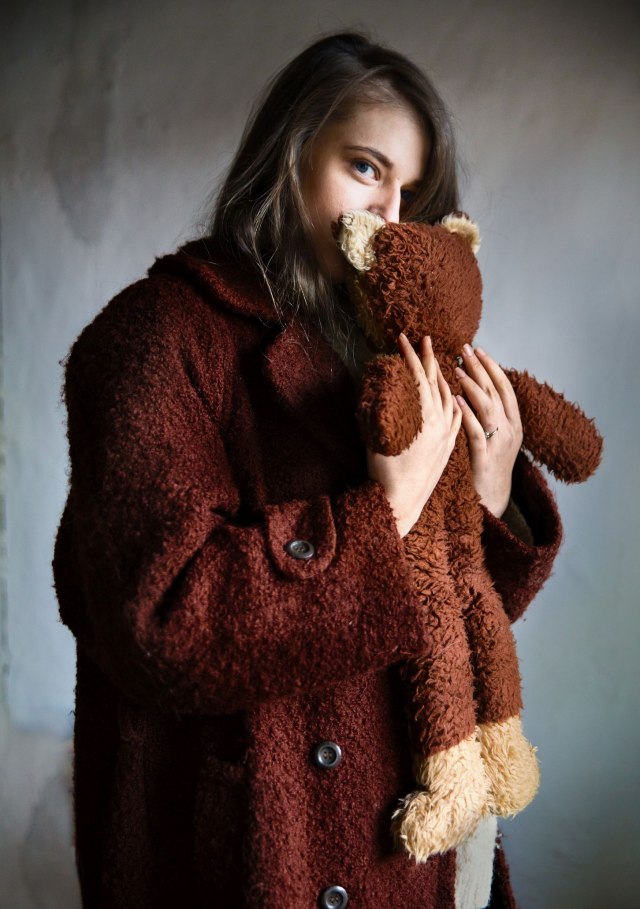 Kaput koji je apsolutni hit ove zime: Ni Džulija Roberts mu nije odolela