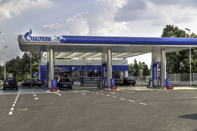 NIS počeo prodaju komprimovanog prirodnog gasa u Beogradu