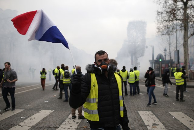 Evropa na nogama, protesti od Pariza do Tirane FOTO