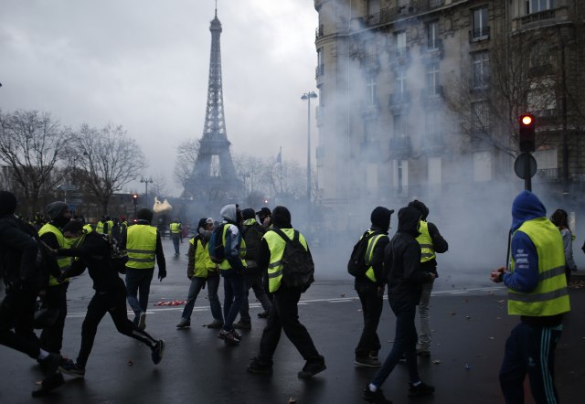 U Parizu i marš za klimu, "žuti prsluci" i tu