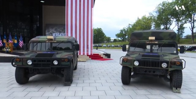 Na Kosovo iz SAD stigla 24 blindirana vozila 