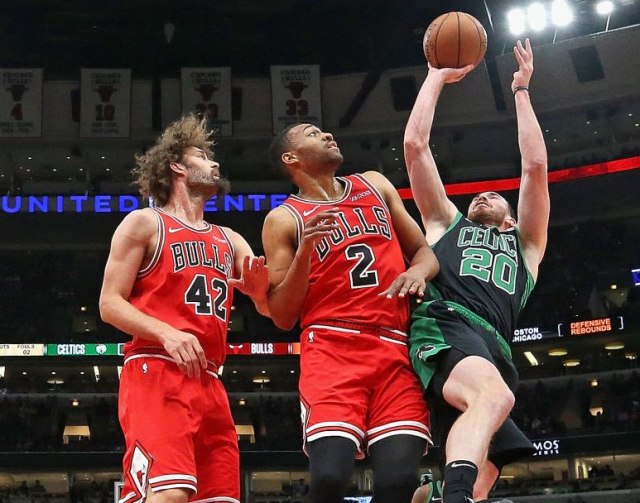 Bulsi spremni da trejduju Lopeza, "na tacni" i Parker