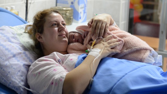 Potpisano rešenje: Obe devojčice dobile po 300.000 dinara