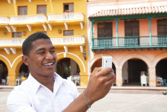 Šta Kubanci pitaju Appleovu virtuelnu pomoćnicu i kako ona odgovara?