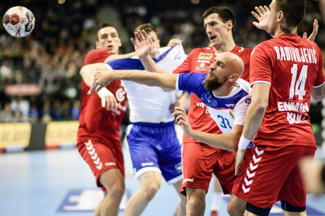 Srbija promašila napad za pobedu – bod protiv Rusije na startu SP!