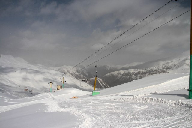 Iran krije jedno od najjeftinijh i najlepših skijališta na Bliskom Istoku