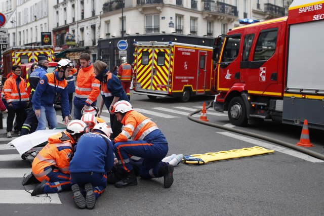 Raste broj povređenih u eksploziji u Parizu FOTO/VIDEO