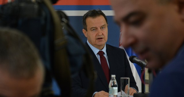 Dačić: Svima jasno da Priština mora da ukine takse