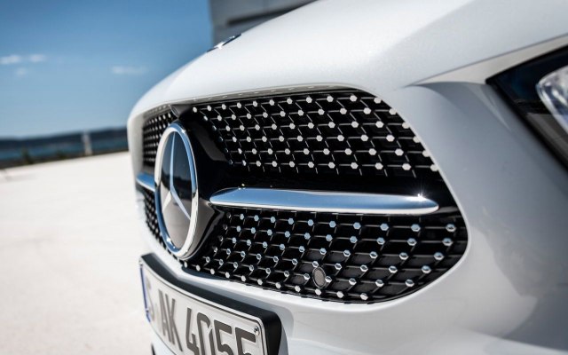 Vladar premijum klase – BMW raste, ali i dalje gleda u leđa Mercedesu