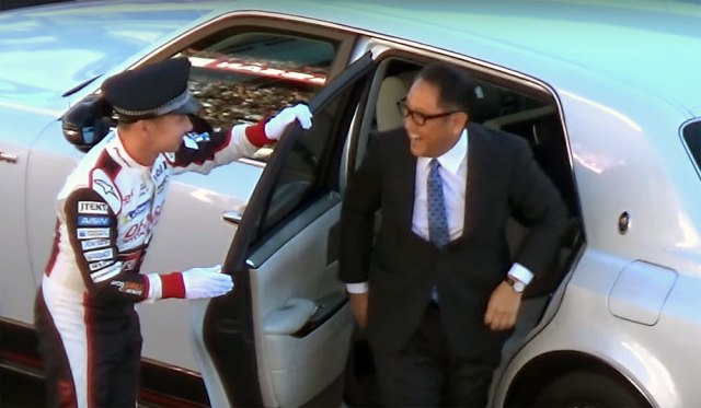 U čemu se vozi prvi čovek Toyote VIDEO