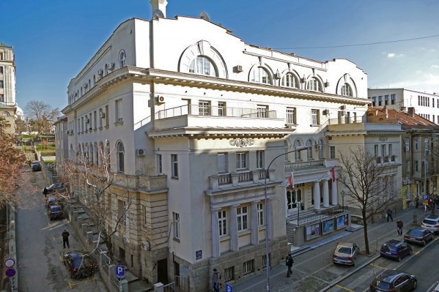 "Gasprom njeft" poklonio koncertni klavir Ruskom domu u Beogradu