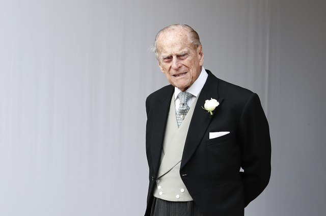 97-godišnji britanski princ "slupao" džip i prevrnuo drugo vozilo