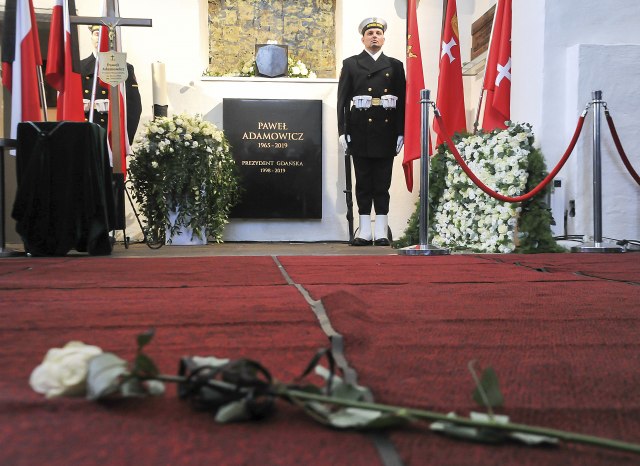 Sahranjen ubijeni gradonačelnik Gdanjska