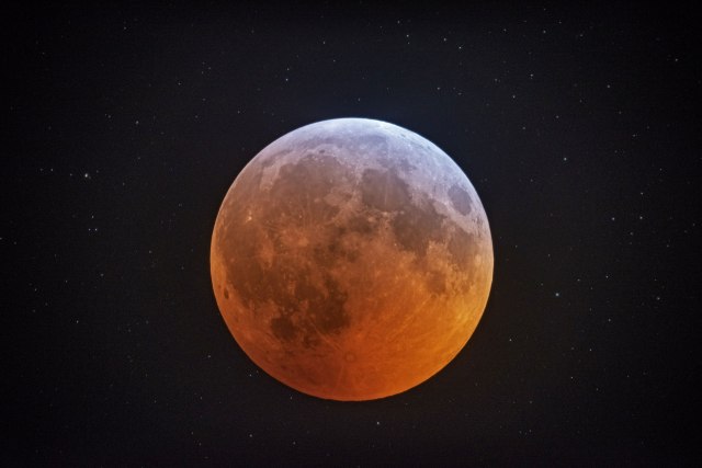 Ponovo tek 2021: Evo kako je izgledao "superkrvavi vuèji Mesec" FOTO