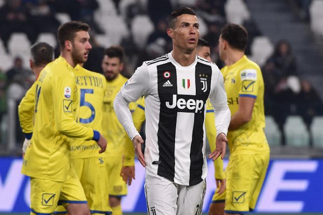 Ronaldo promašio penal, Juventus ubedljiv